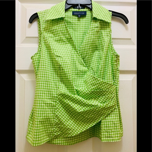 Jones New York buffalo plaid wrap sleeveless top. - Picture 1 of 3